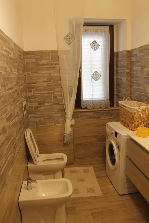 Casa Vacanze Nonna Nunzia Vila Bosa Exterior foto